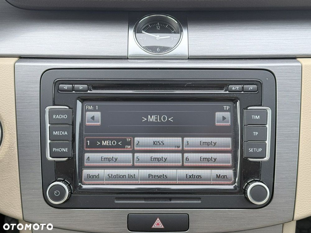 Volkswagen Passat - 18