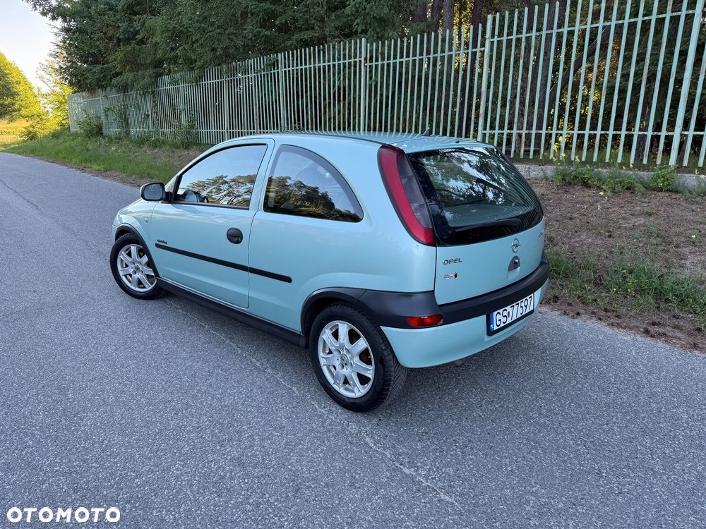 Opel Corsa 1.2 16V Comfort Easytronic - 3