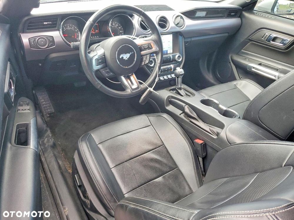 Ford Mustang 5.0 V8 GT - 8