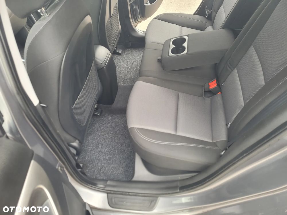 Hyundai i30 blue 1.6 GDI YES Gold - 17