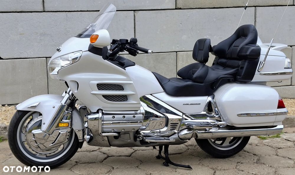 Honda GL - 11