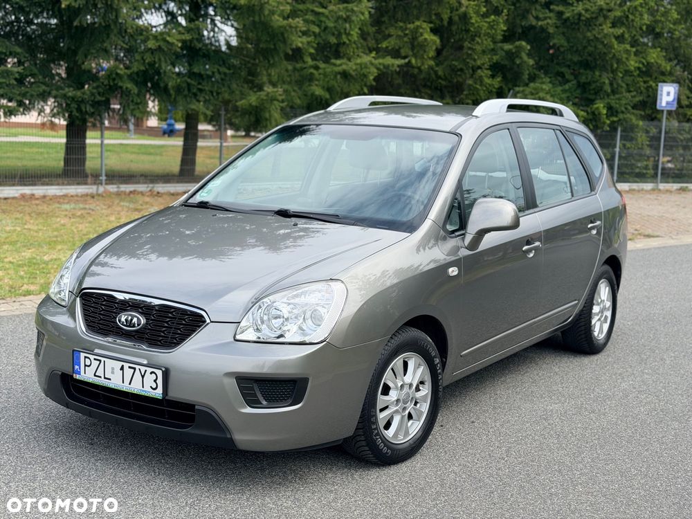 Kia Carens 1.7 CRDi 115 Fifa World Cup Edition - 9