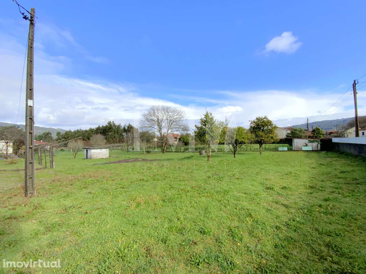 Moradia para Restauro com 4000m2 de Terreno na Gemieira, Ponte de Lima - Grande imagem: 3/28