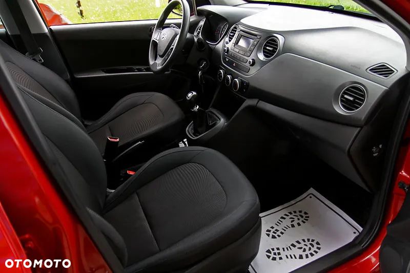 Hyundai i10 1.0 - 8