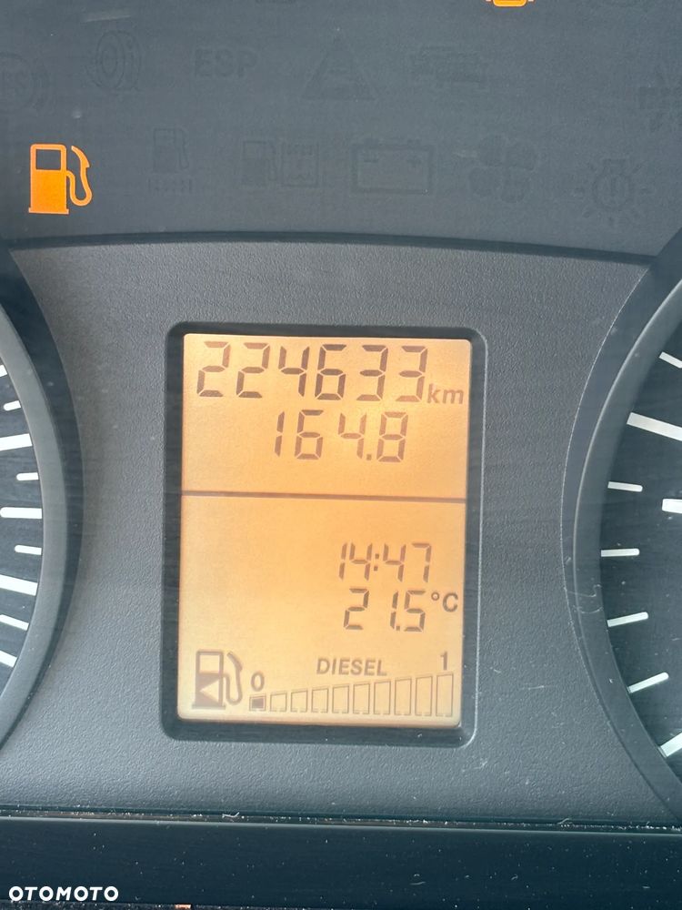 Mercedes-Benz VITO - 22