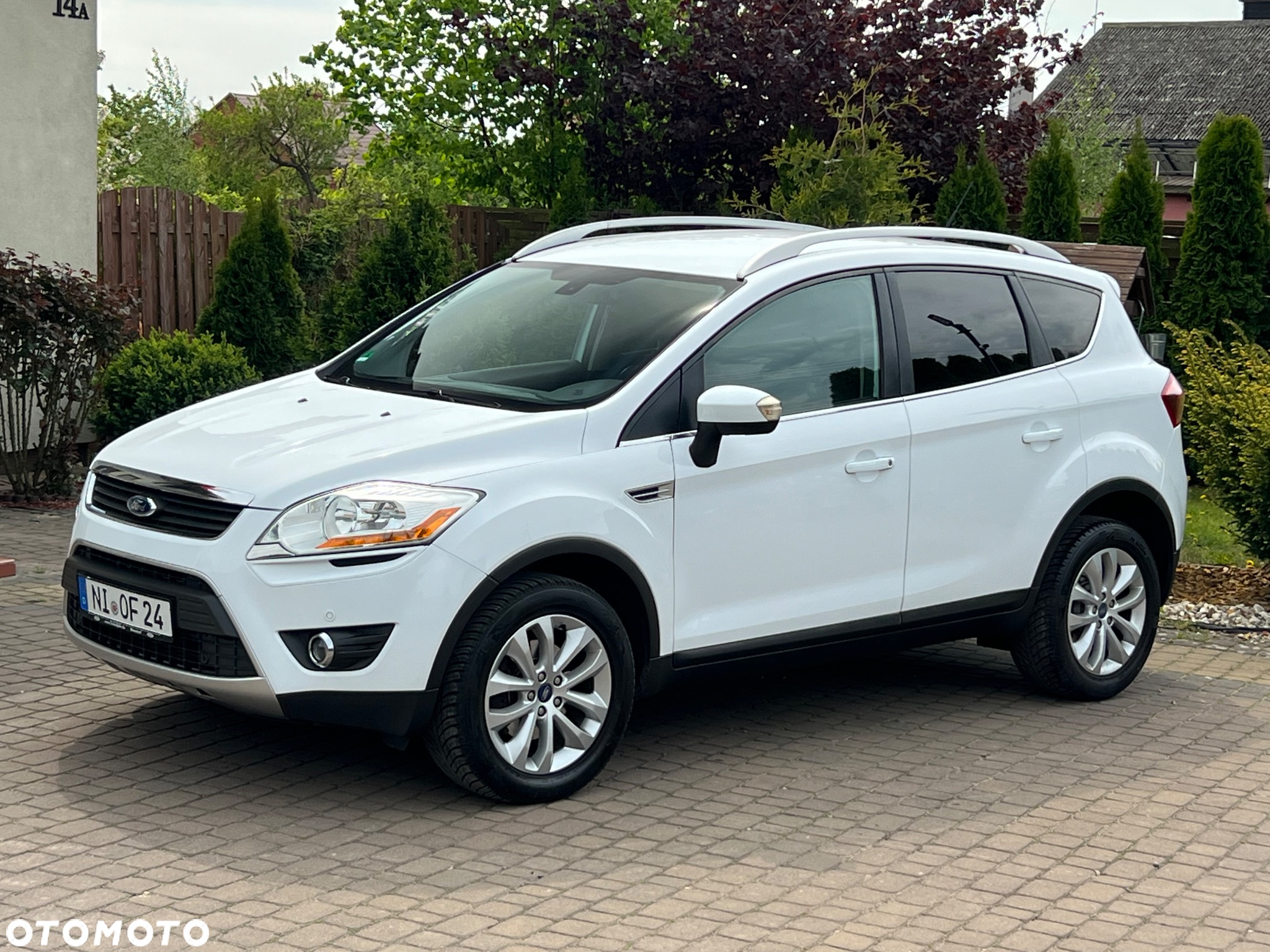 Ford Kuga 2.0 TDCi FWD Titanium - 12