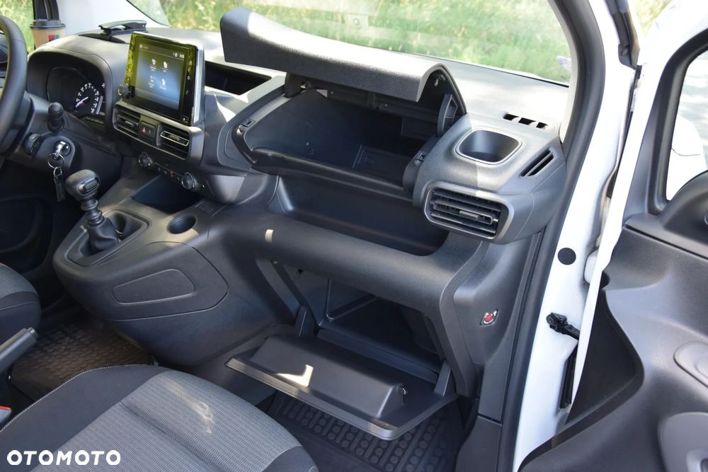 Toyota Proace City Verso 1.2 D-4T Business - 38