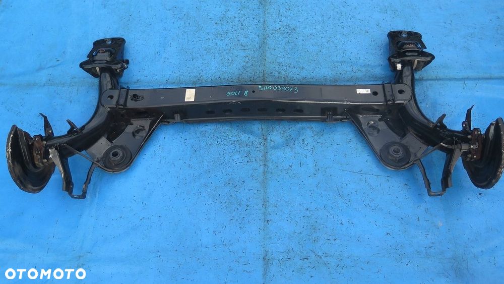 Belka Oś Zawieszenie Tył Tylna VW GOLF VIII 5H0