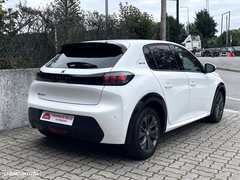 Peugeot e-208 E-Style - 3
