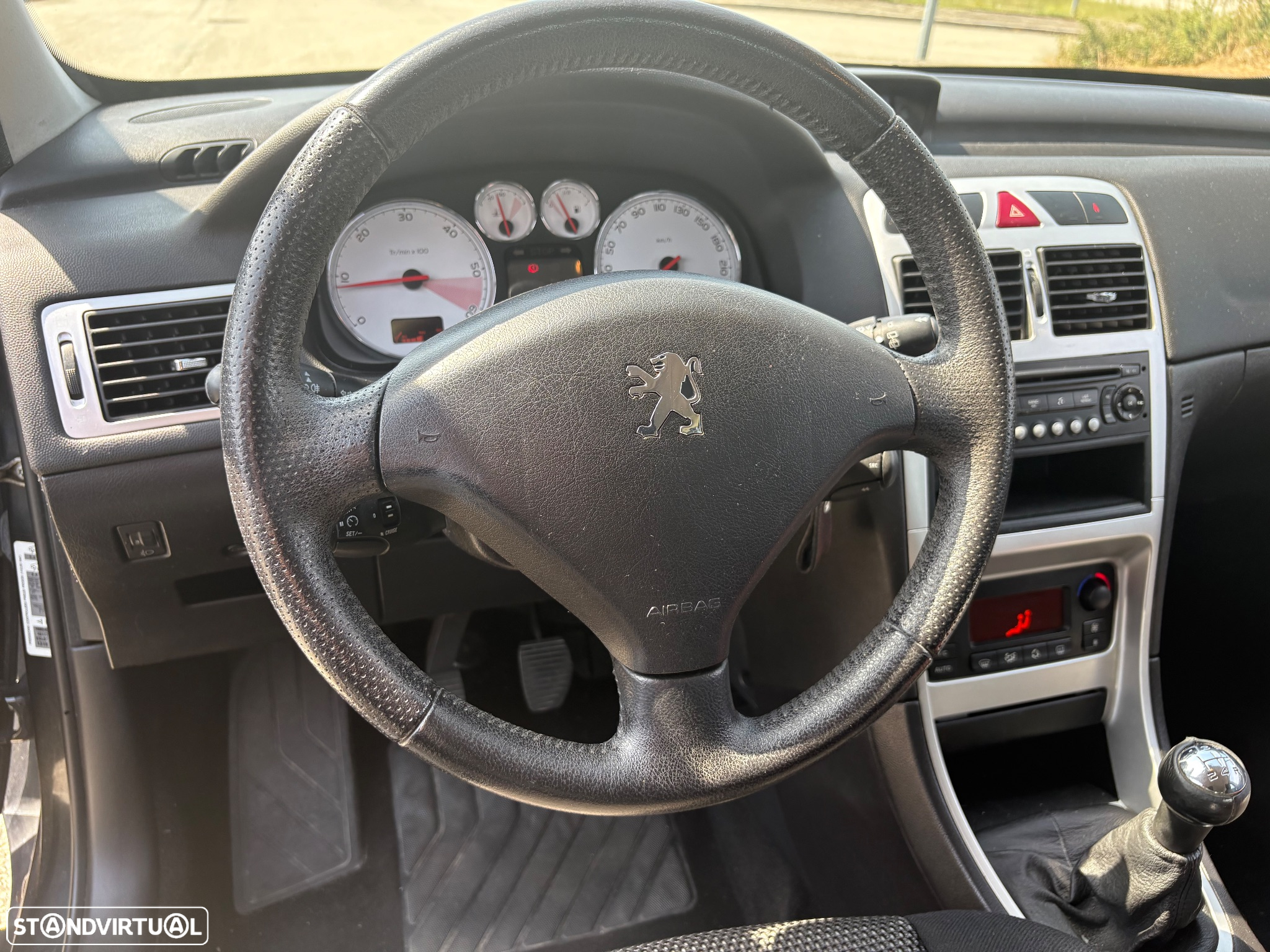 Peugeot 307 1.6 HDi Executive - 10