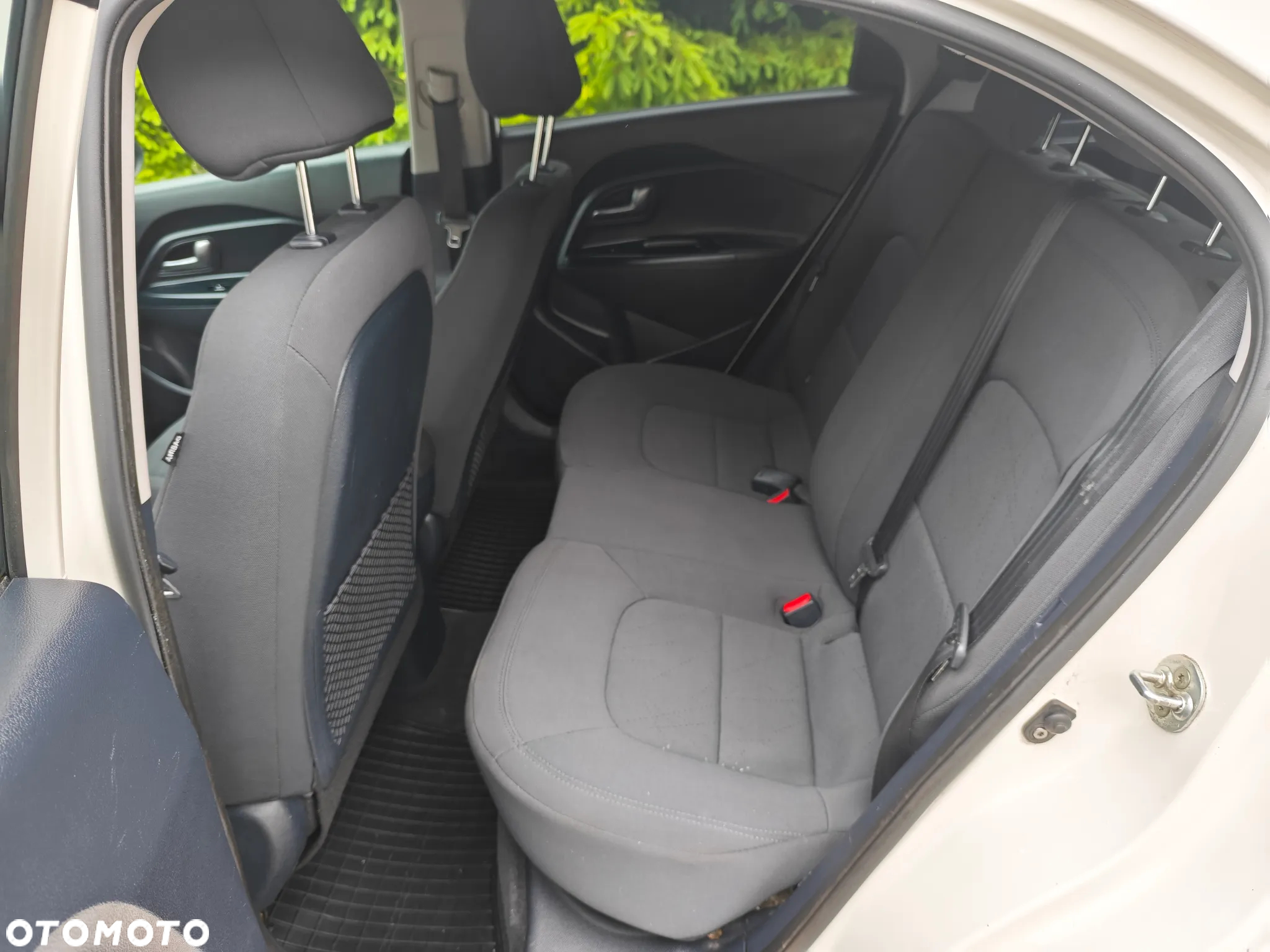 Kia Rio 1.1 CRDI Dream-Team Edition - 14