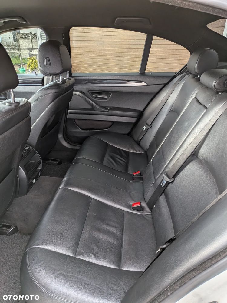 BMW Seria 5 518d - 8