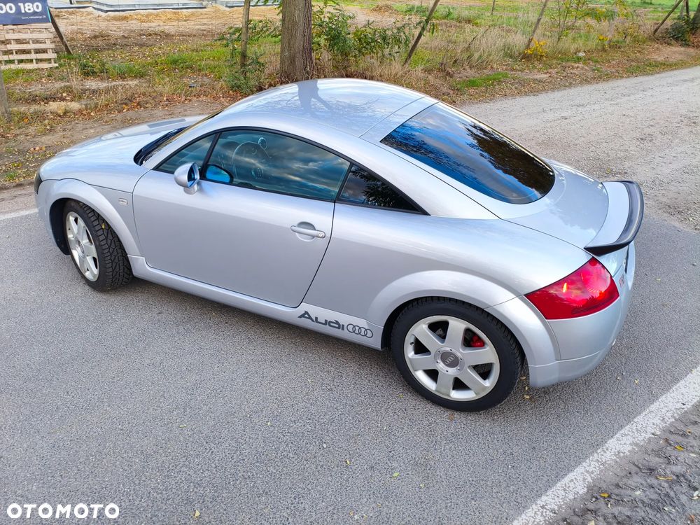 Audi TT Coupé 1.8T Quattro - 10