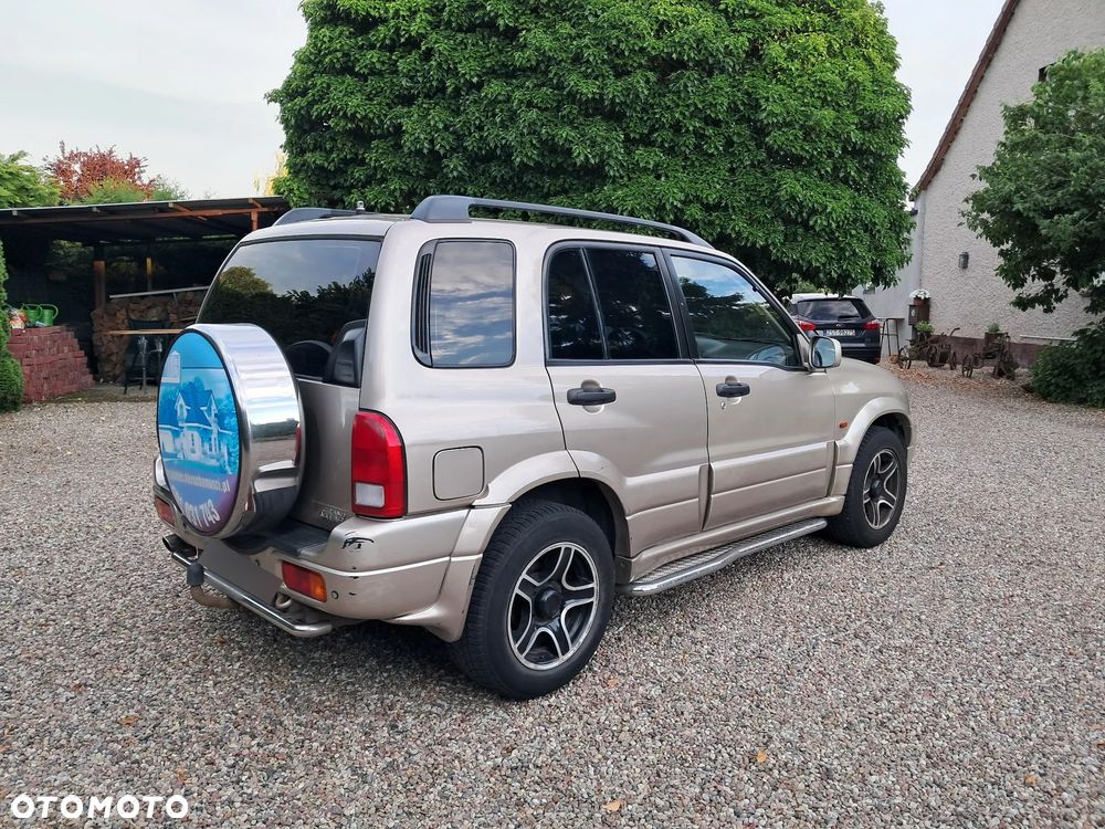 Suzuki Grand Vitara 2.0 - 4