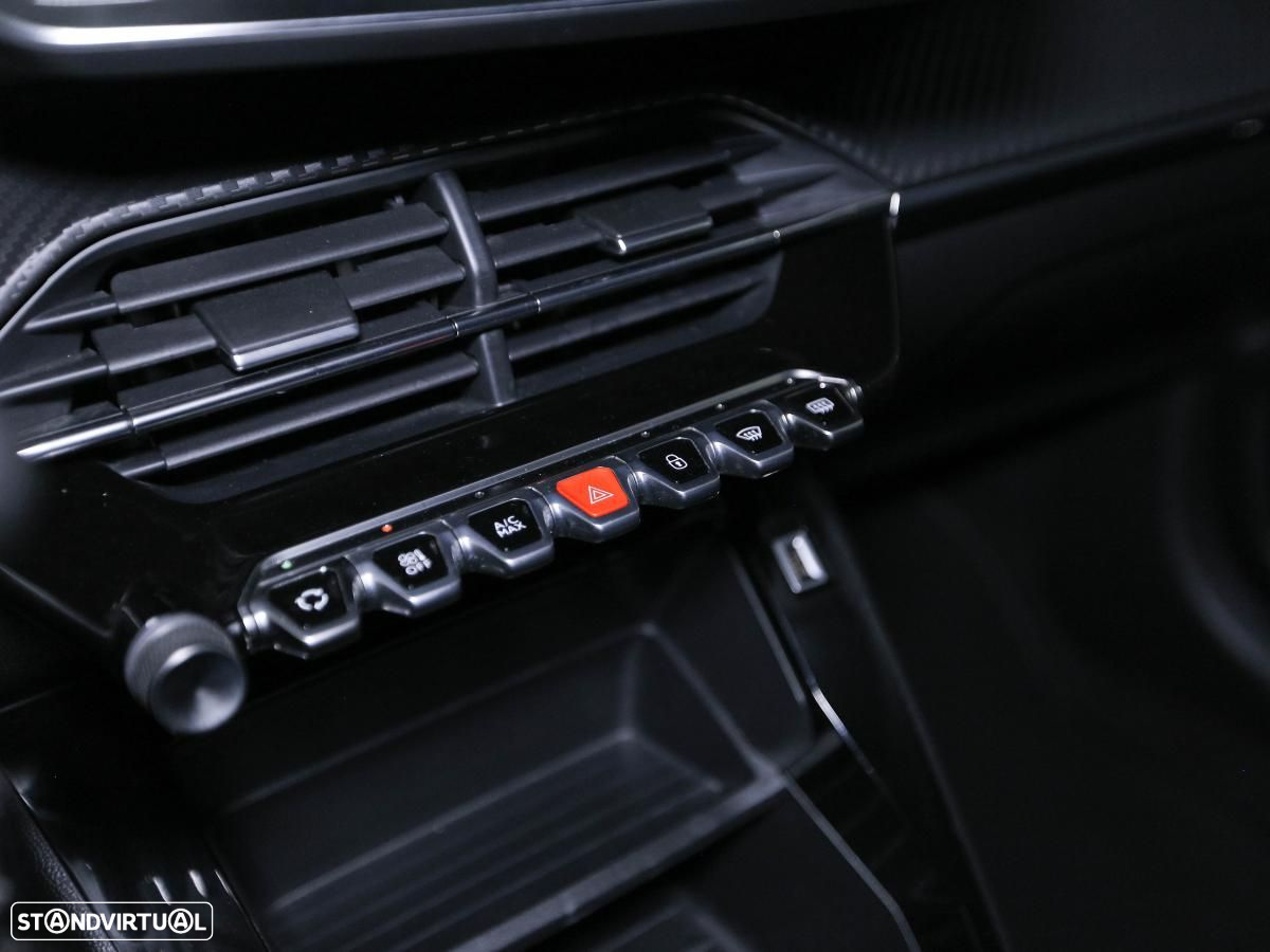 Peugeot 208 1.2 PureTech Active - 18