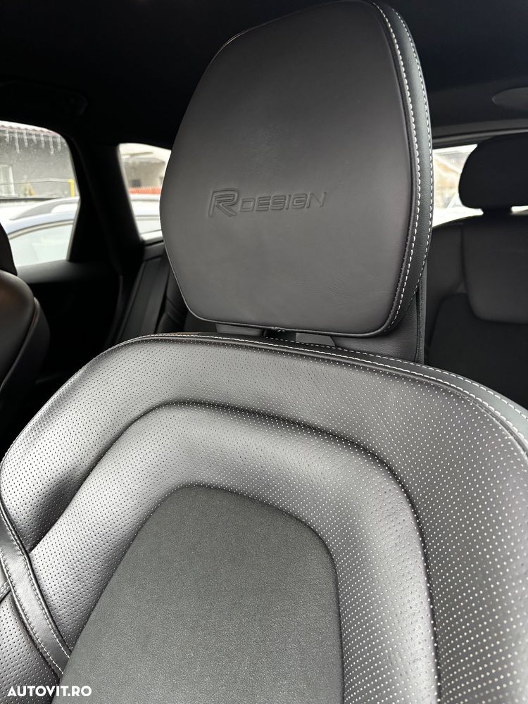 Volvo XC 60 D4 AWD Geartronic RDesign - 16