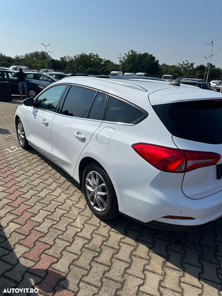 Ford Focus 1.5 EcoBlue Start-Stopp-System COOL&CONNECT - 4
