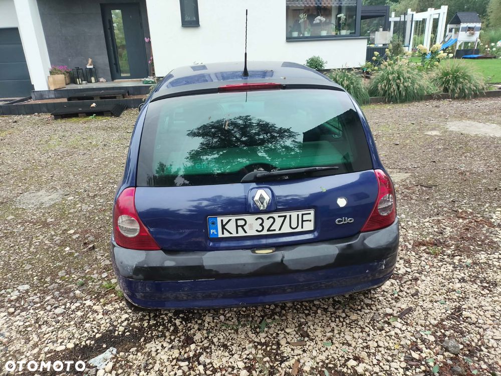 Renault Clio - 9