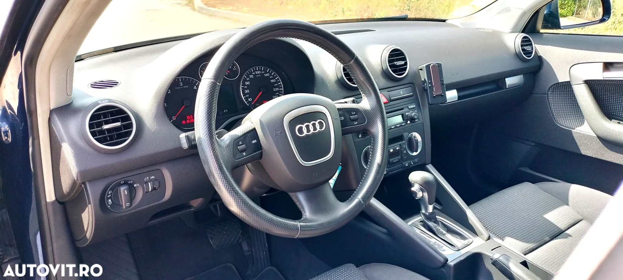 Audi A3 2.0 TDI Sportback DPF (DSG) S tronic Ambiente - 11