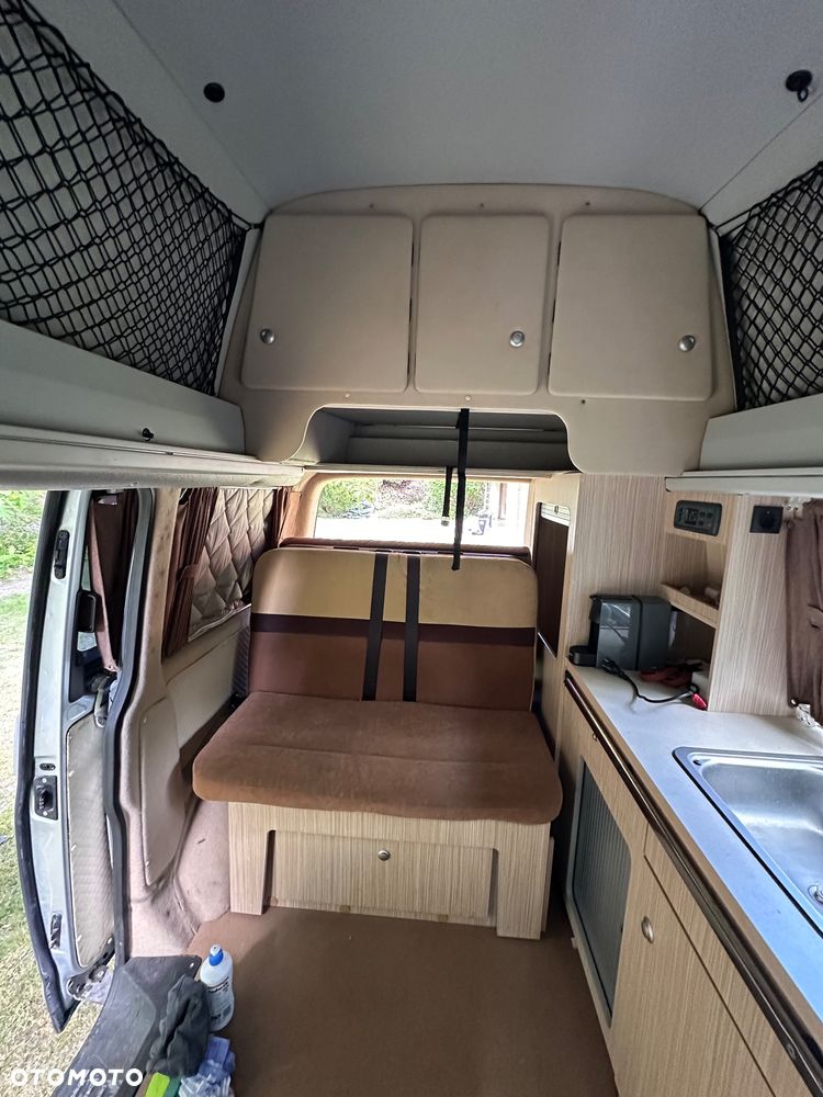 Volkswagen T5 - 33