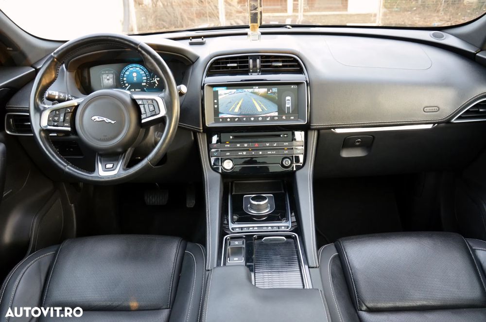Jaguar F-Pace 20d AWD Aut. R-Sport - 21