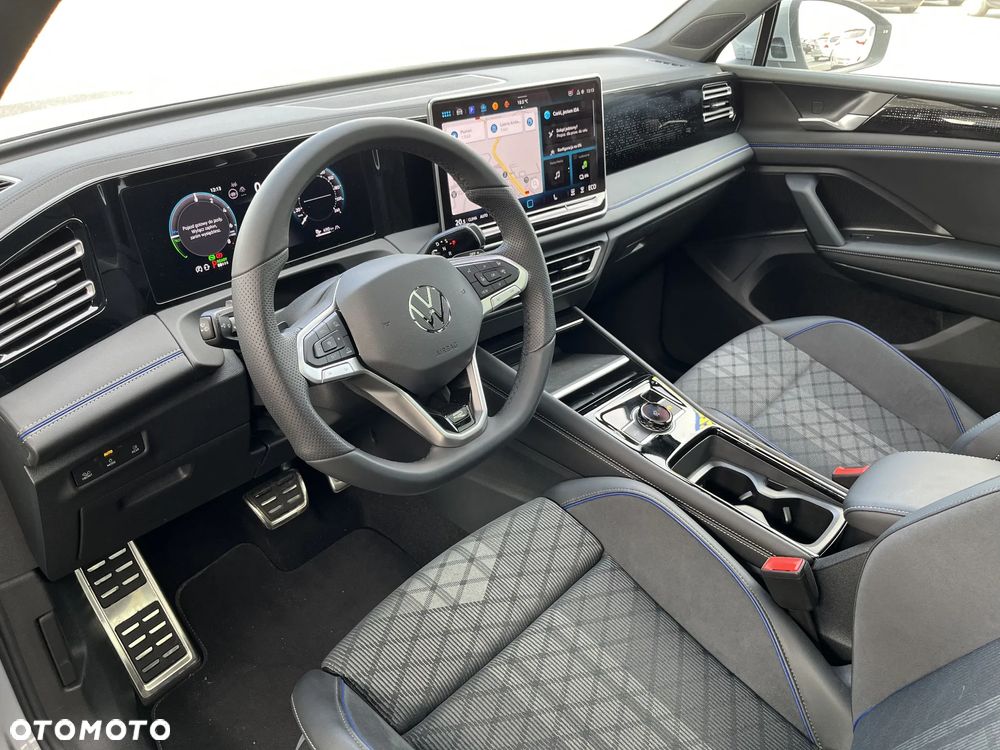 Volkswagen Tiguan - 9