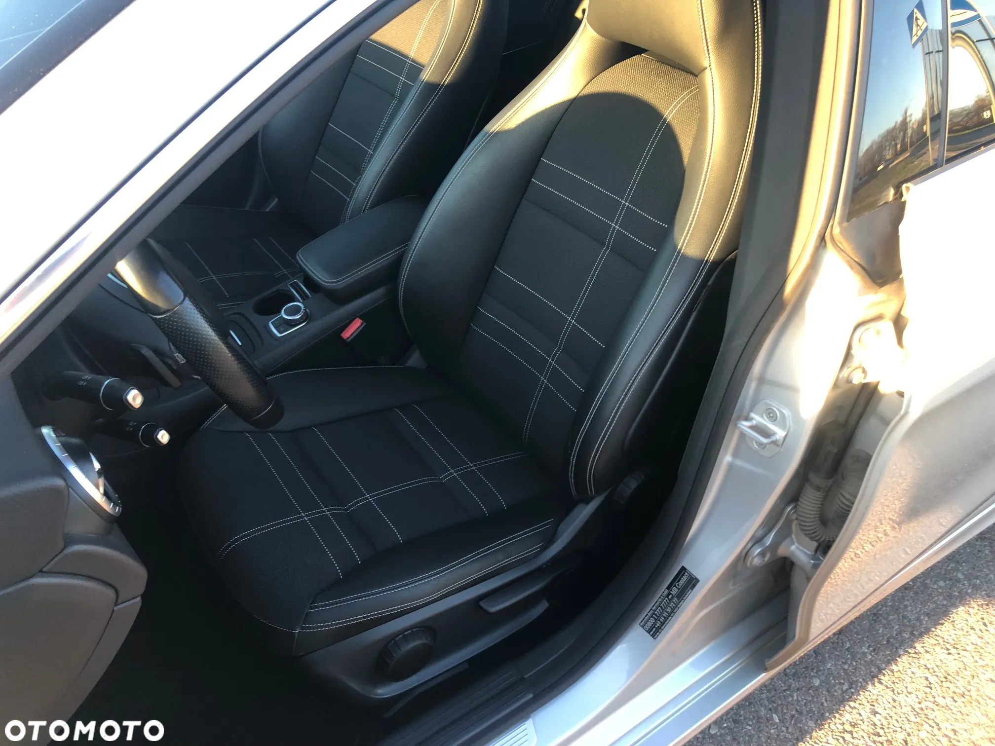 Mercedes-Benz CLA 200 CDI 7G-DCT AMG Line - 11