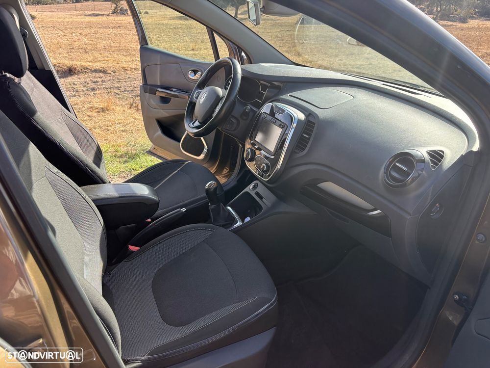 Renault Captur (ENERGY) dCi 90 LIMITED - 18