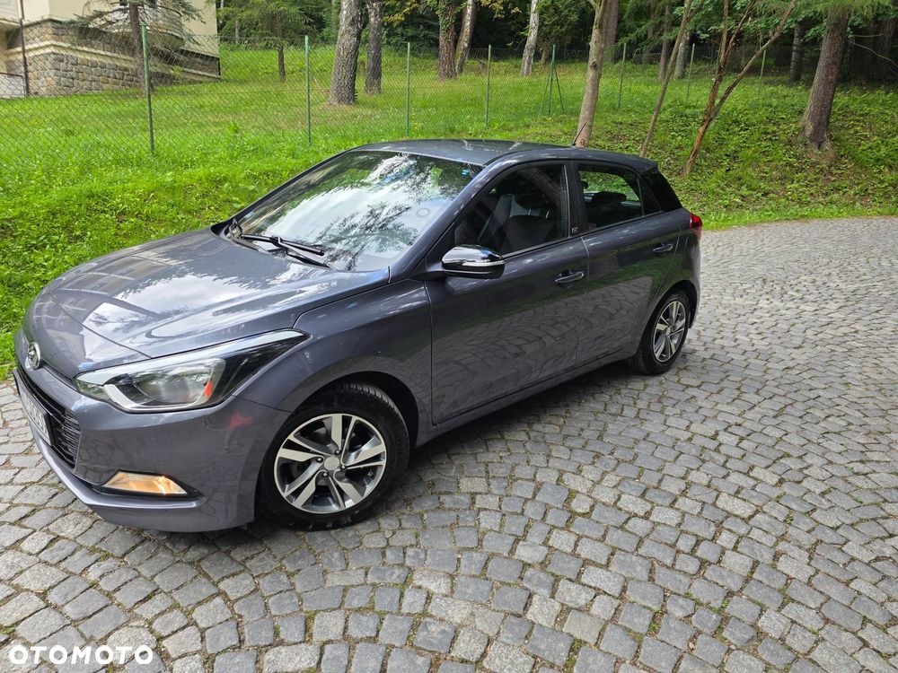 Hyundai i20 1.2 GO - 12