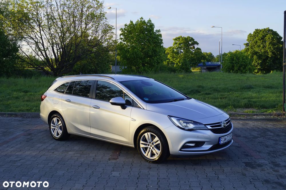 Opel Astra - 2