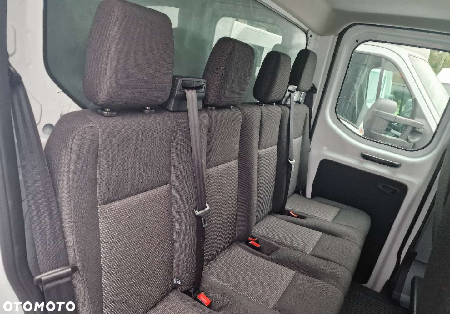 Ford Transit - 25
