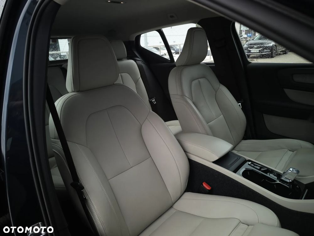 Volvo XC 40 T3 Inscription - 23