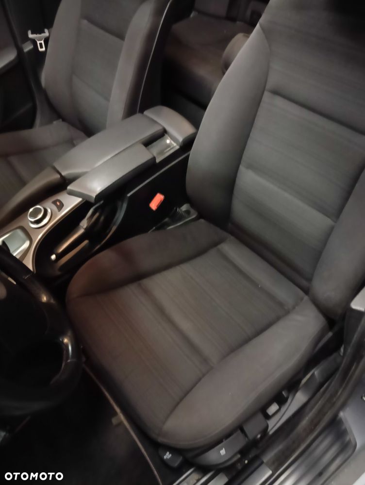 BMW Seria 5 525d Touring - 18