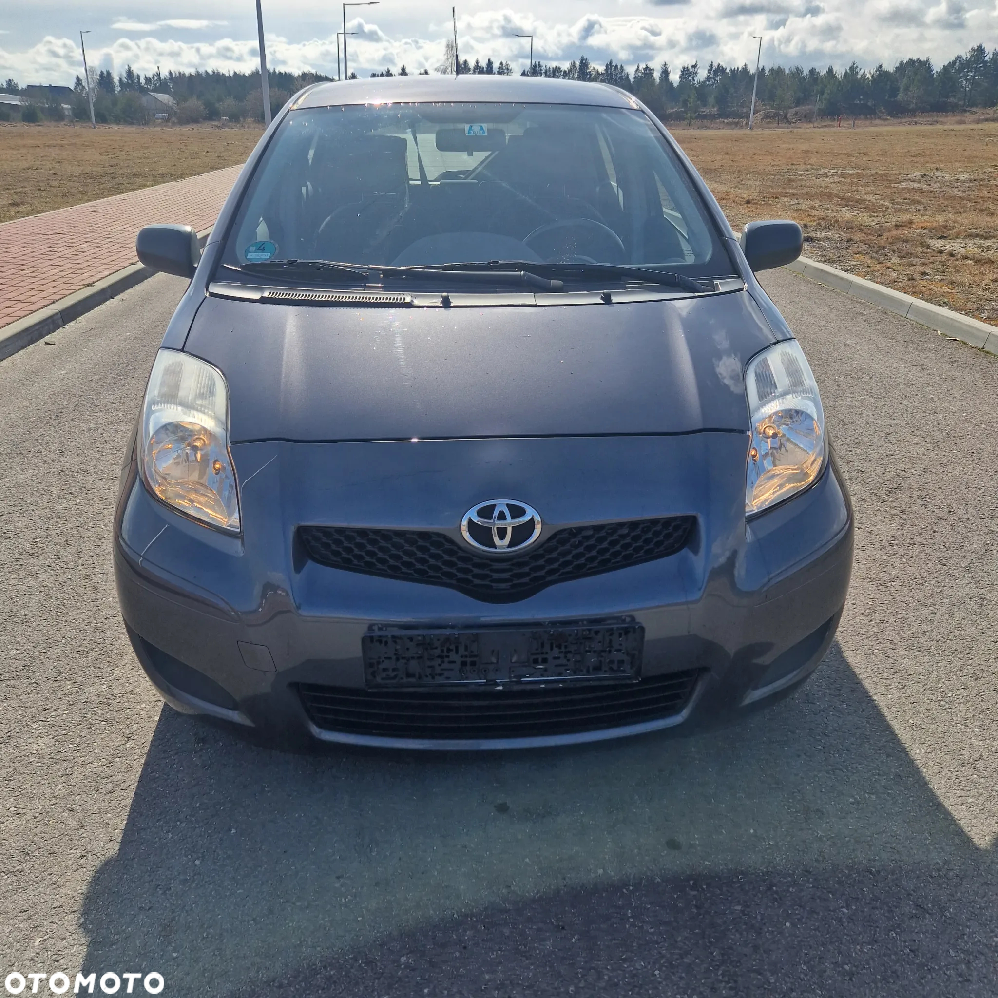 Toyota Yaris 1.33 VVT-i Sol - 2