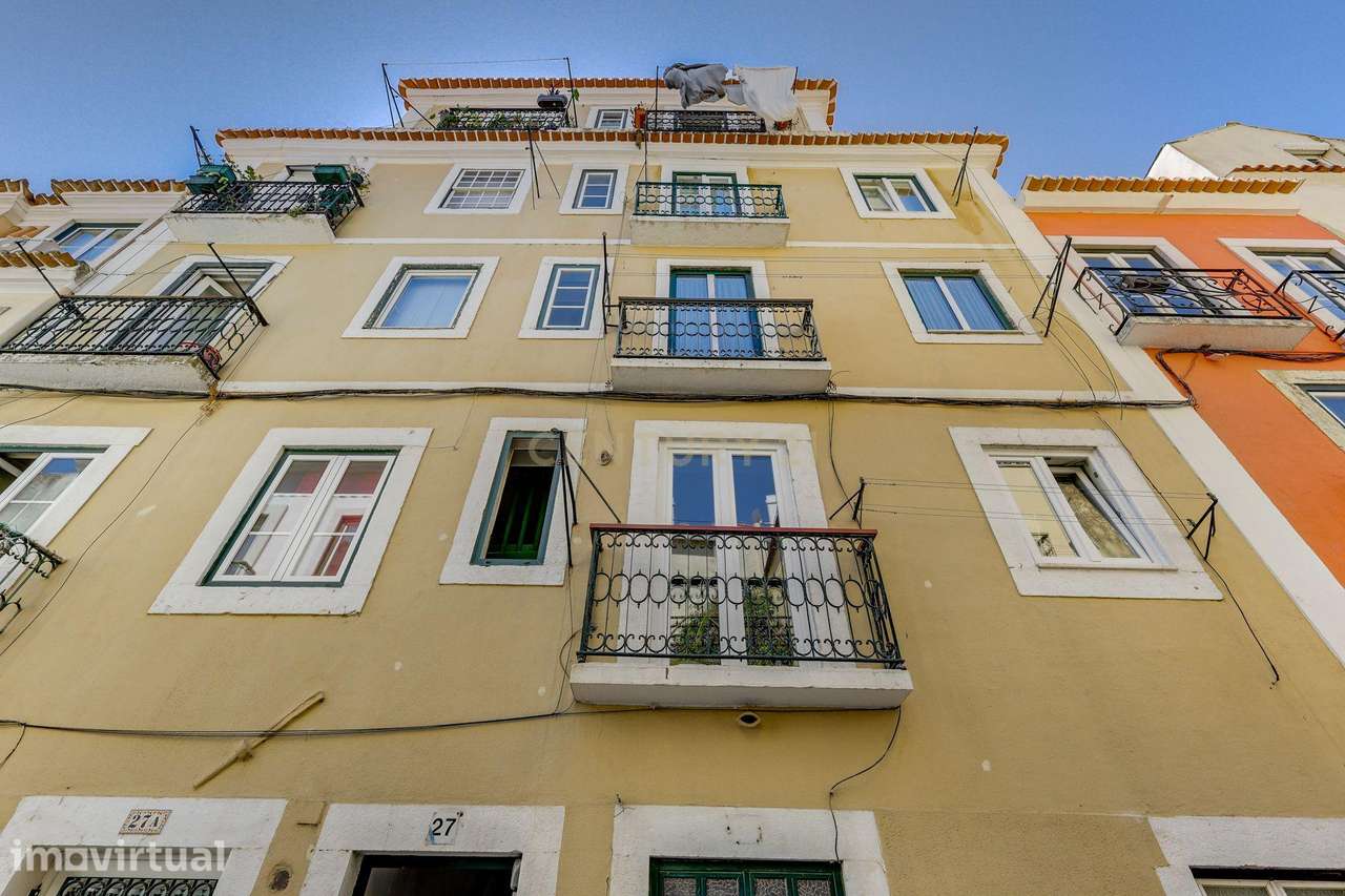 Apartamento T1+1 totalmente remodelado, próximo da Assembleia da Repúb - Grande imagem: 5/24
