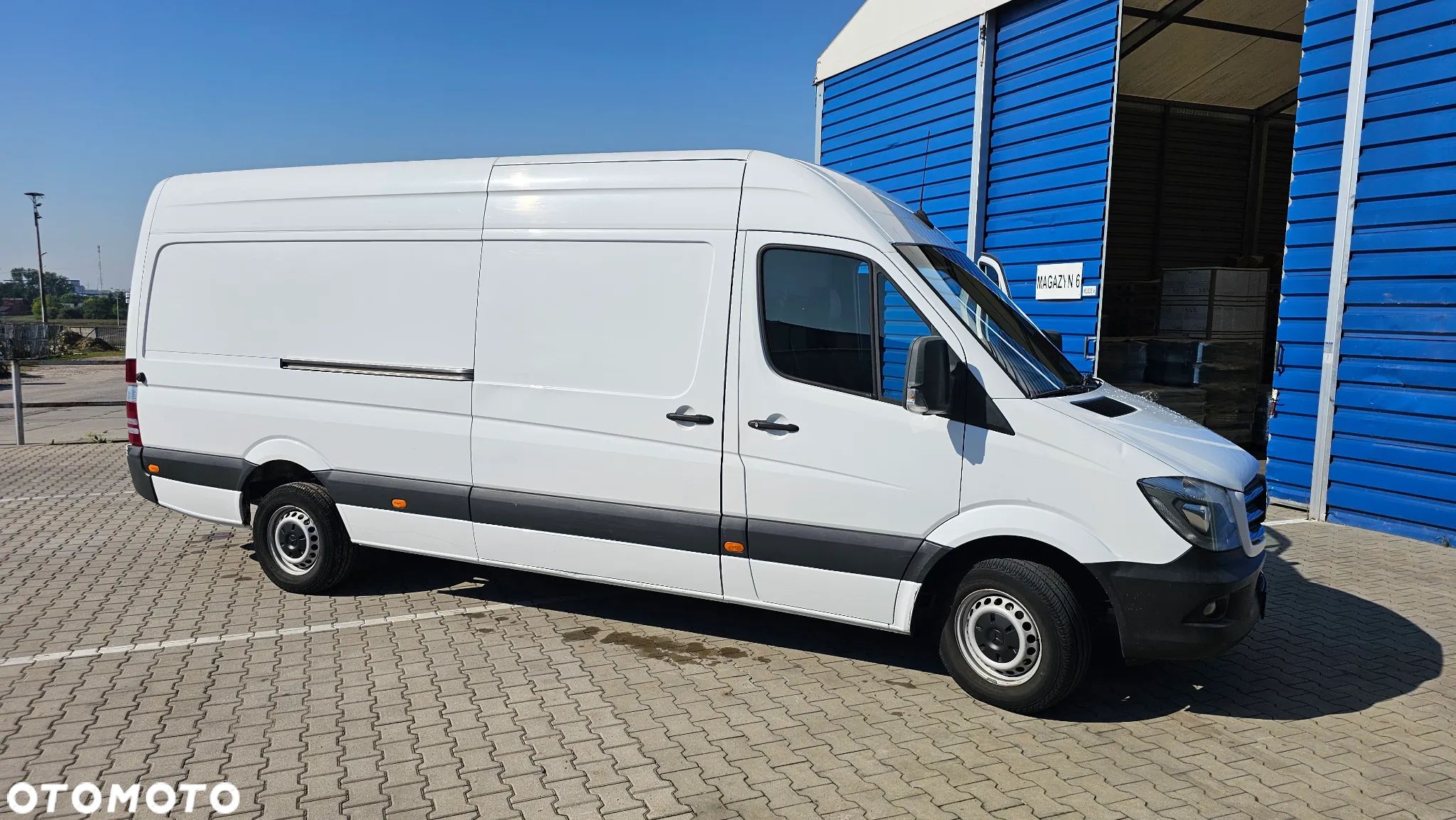 Mercedes-Benz SPRINTER 319 - 1