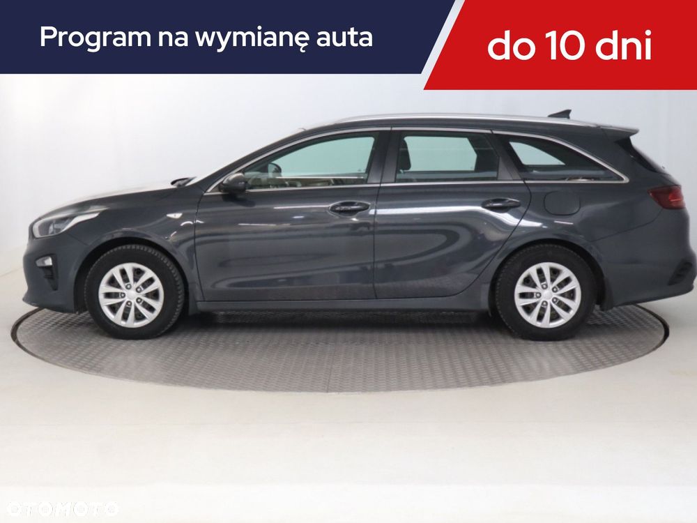 Kia Ceed - 4
