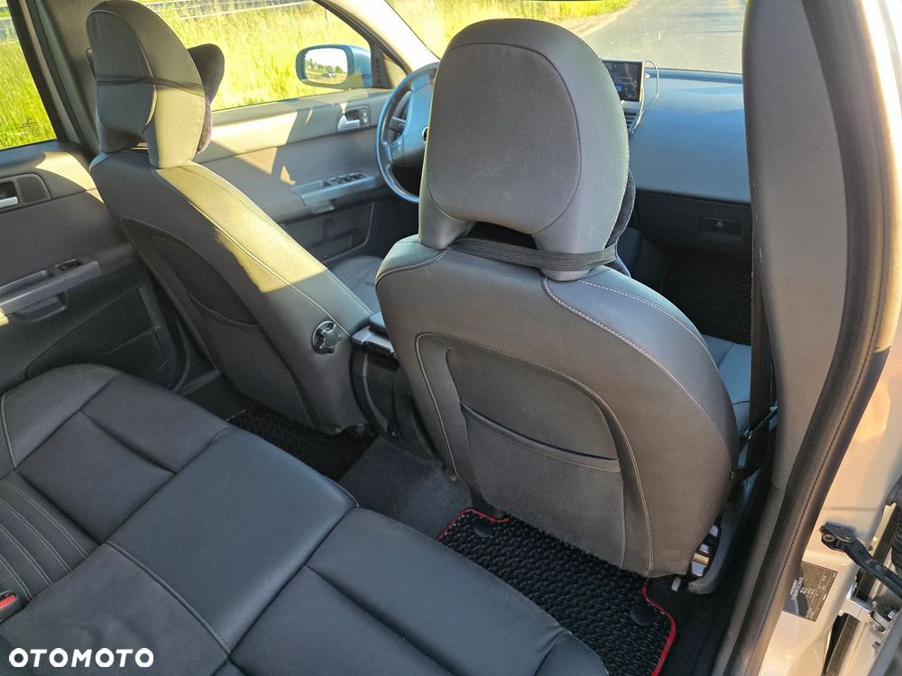 Volvo V50 1.8 Momentum - 12