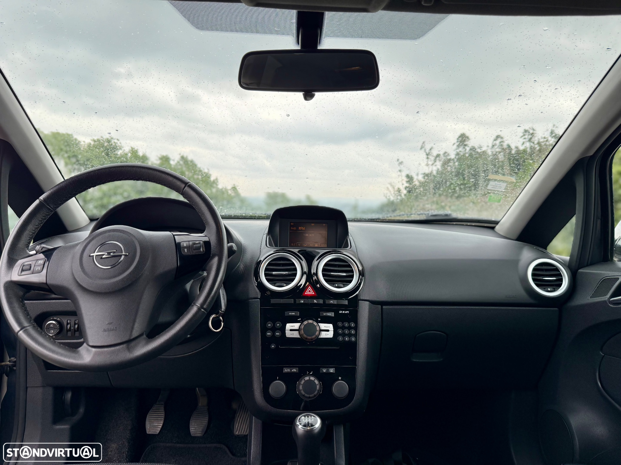 Opel Corsa 1.2 Go! FlexFuel - 8