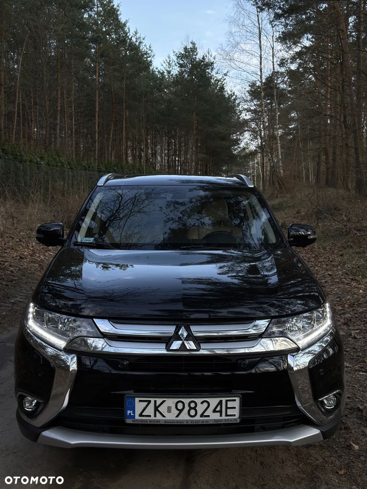 Mitsubishi Outlander 2.0 Intense + Navi 4WD CVT - 3