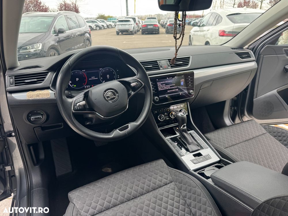 Skoda Superb 2.0 TDI DSG Premium Edition - 20