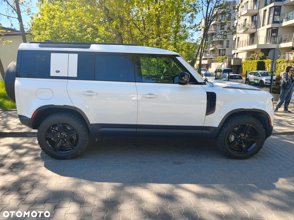 Land Rover Defender 110 P400 SE - 18