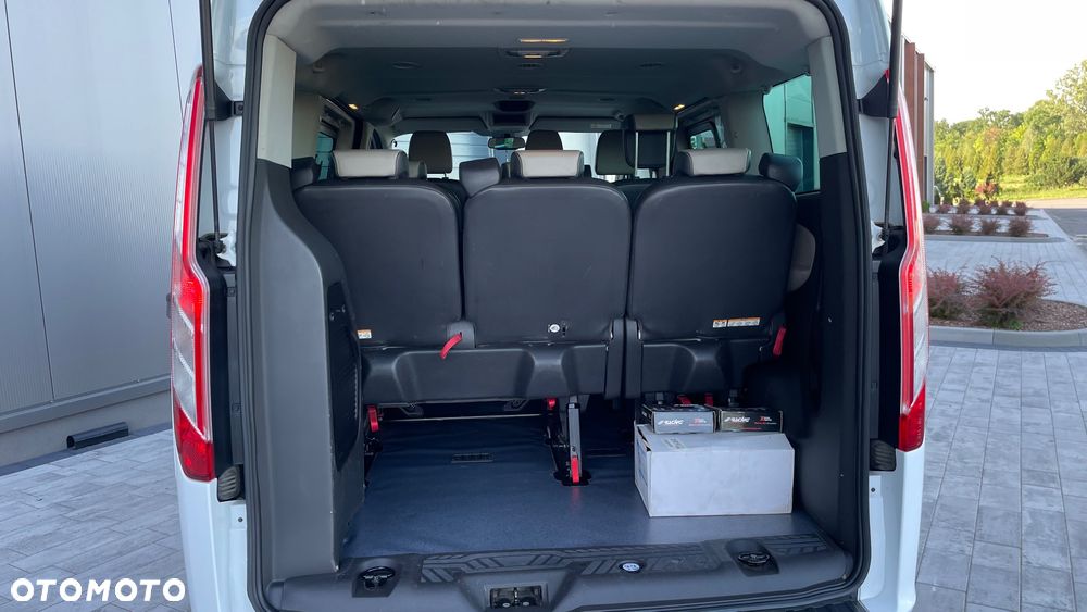 Ford Tourneo Custom - 7