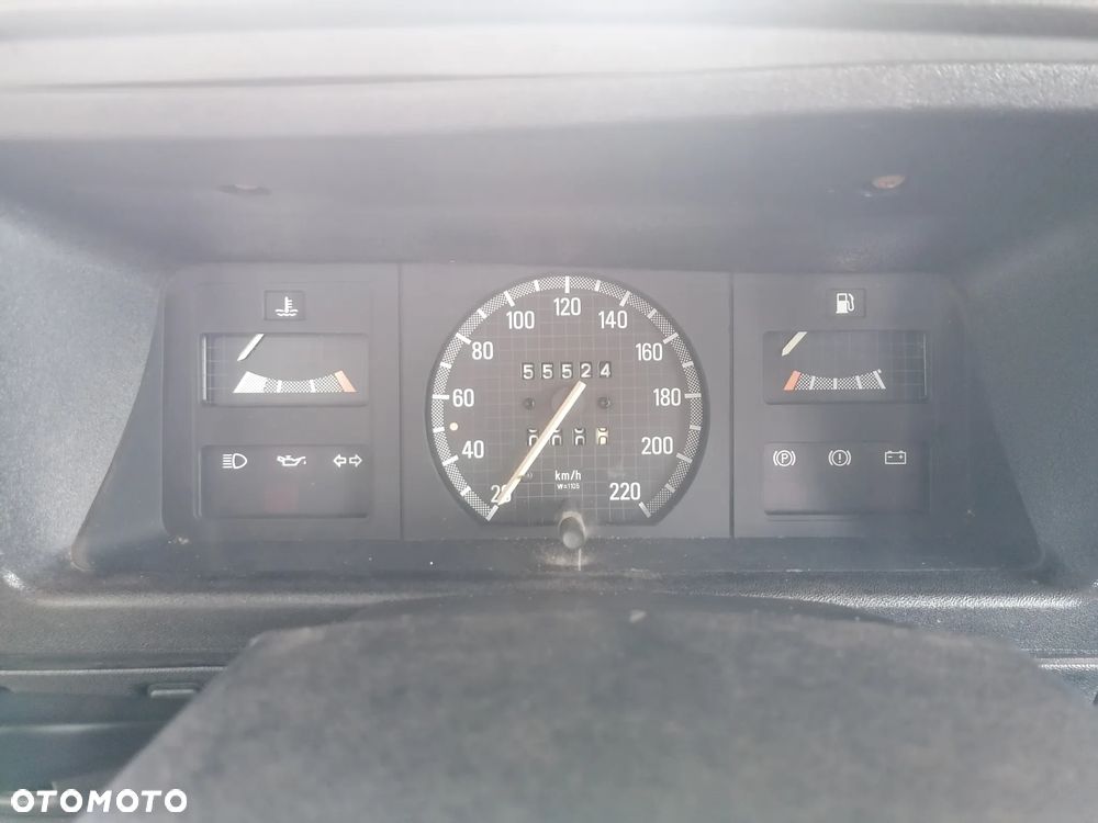 Opel Ascona C 1.6 - 9