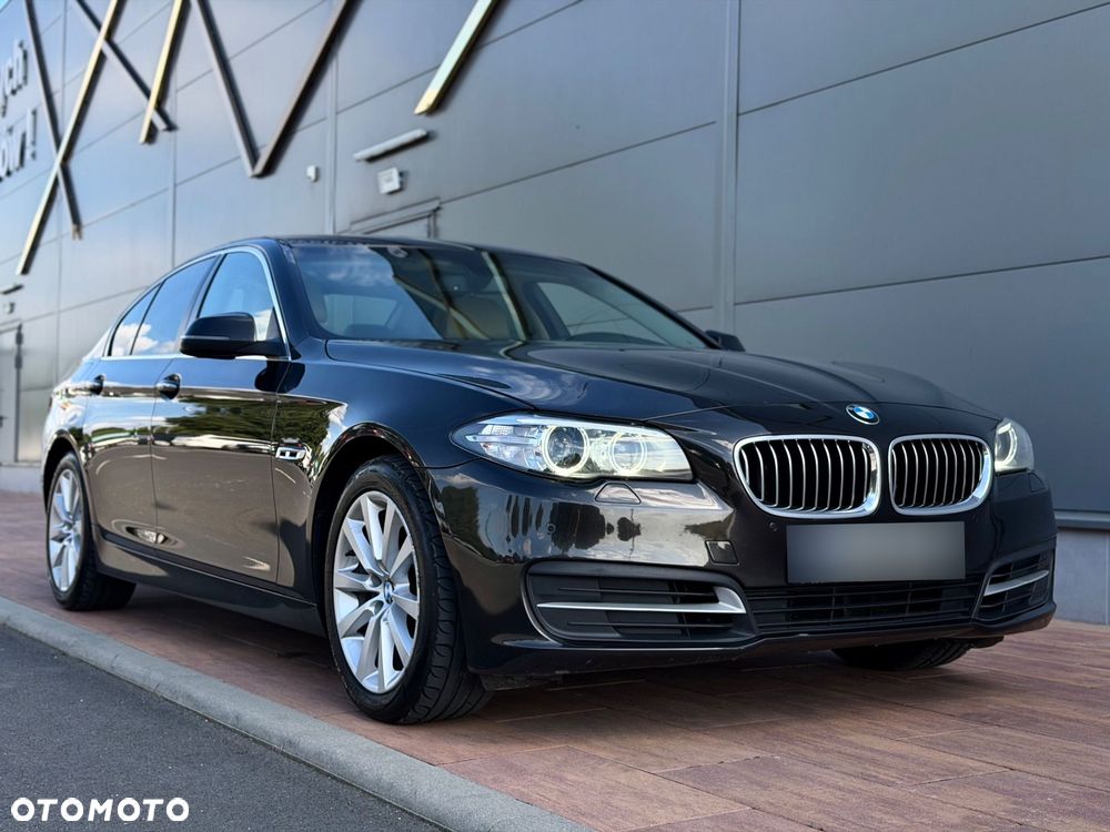 BMW Seria 5 520d xDrive Sport - 1