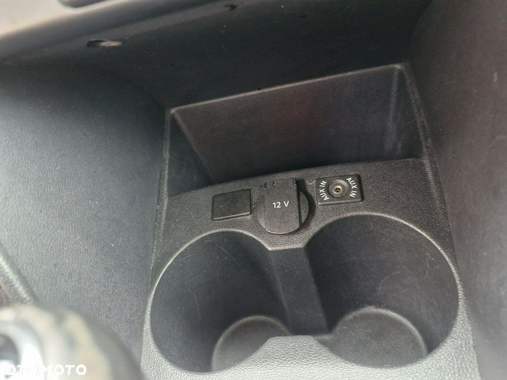 Volkswagen Polo 1.4 16V Comfortline Optimum - 19