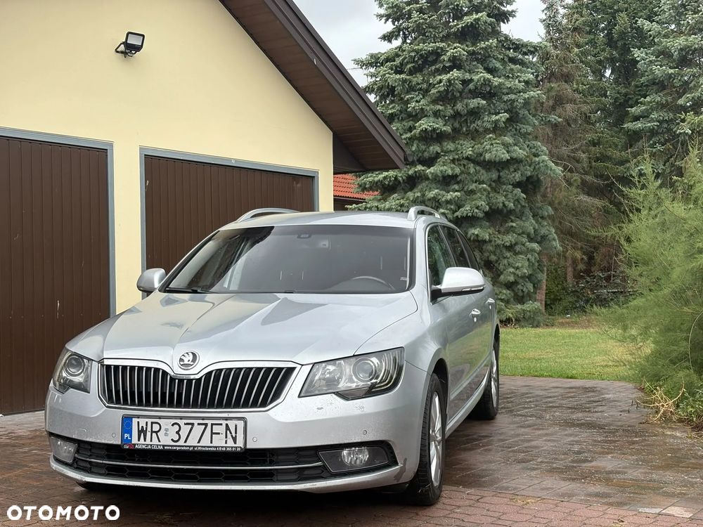 Skoda Superb 2.0 TDI Ambition - 2
