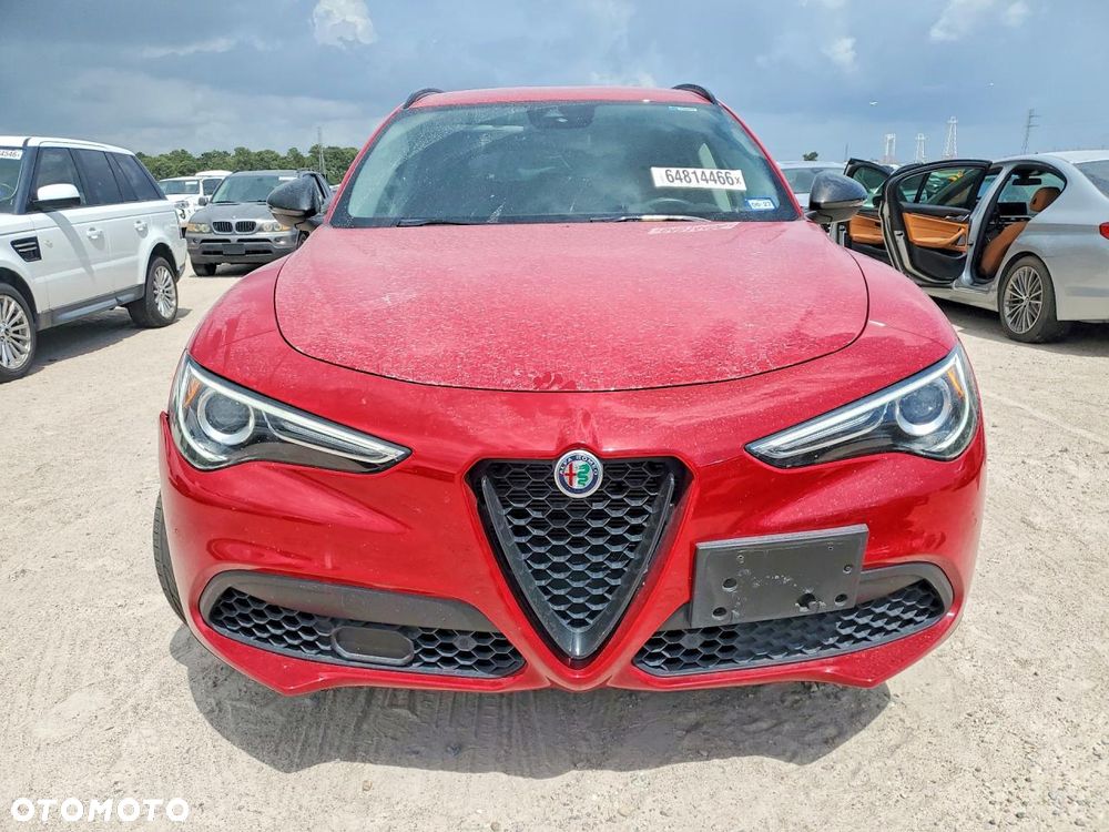 Alfa Romeo Stelvio - 6