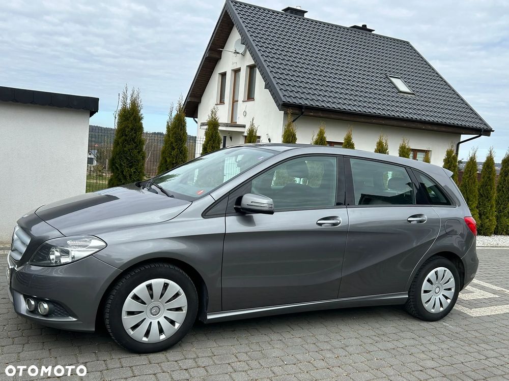 Mercedes-Benz Klasa B 200 CDI - 28