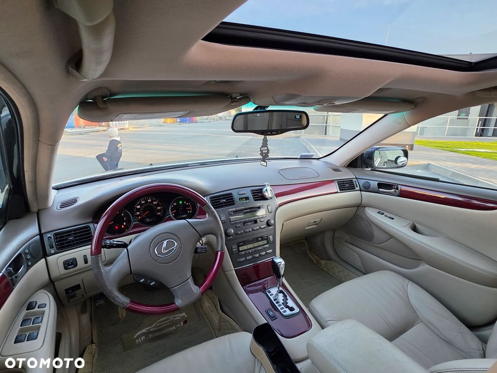 Lexus ES Standard - 9